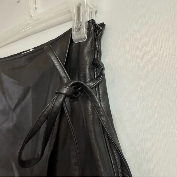 Abercrombie & Fitch Black Faux Leather Mini Skort Skirt Size XXS